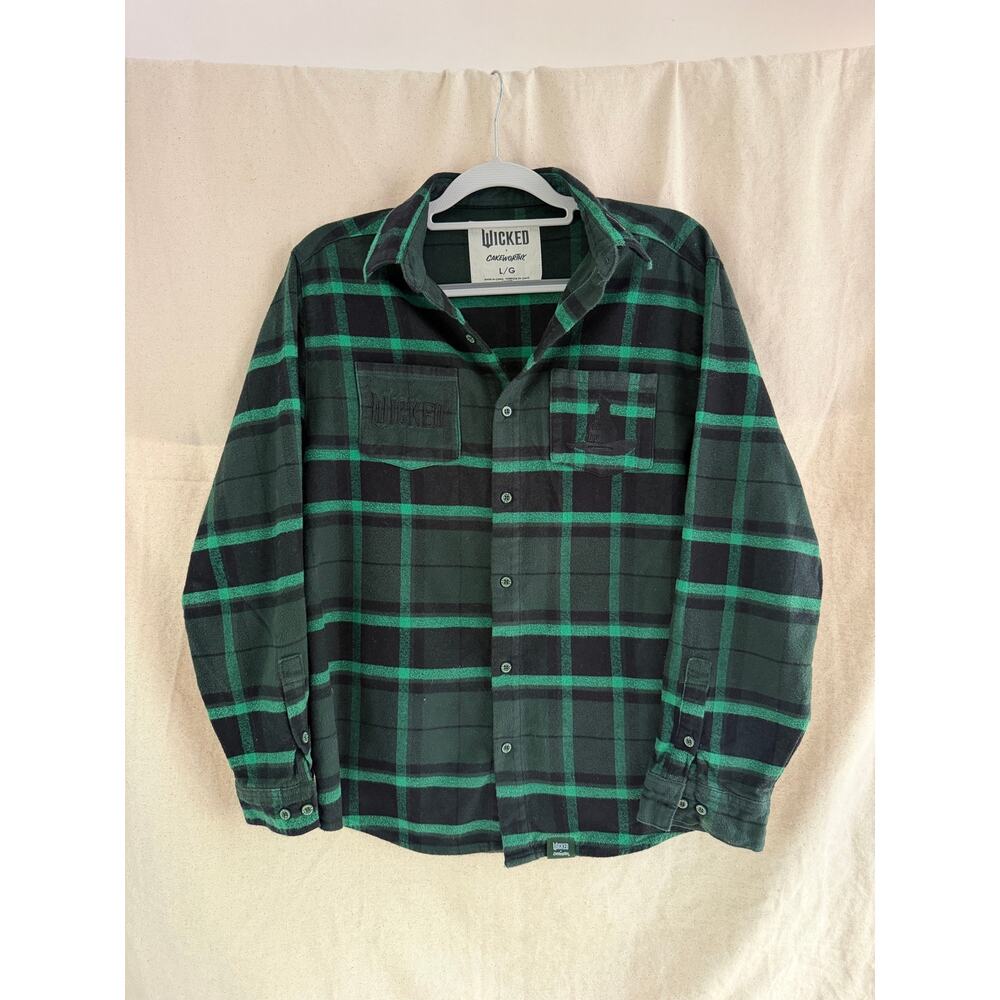 Wicked x Cakeworthy Elphaba Flannel Unisex Size L Defying Gravity